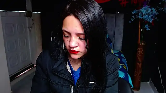 Violettasquirt online show from 03-11-26, 01:38