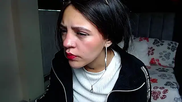 Violettasquirt online show from 04-07-26, 01:35