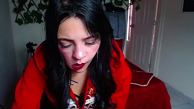 Violettasquirt online show from 06-04-26, 05:50