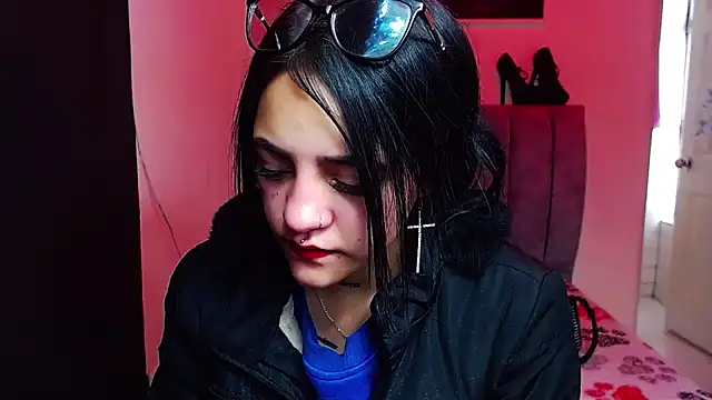 Violettasquirt online show from 10-01-25, 12:53