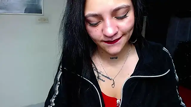 Violettasquirt online show from 02-14-26, 01:44