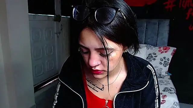 Violettasquirt online show from 04-01-26, 01:41