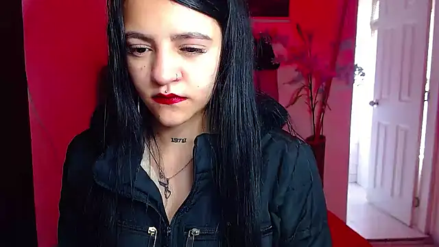 Violettasquirt online show from 09-10-25, 03:11