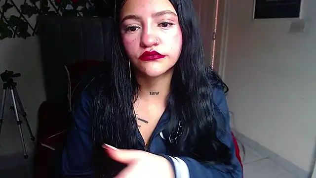 Violettasquirt online show from 06-02-26, 01:33
