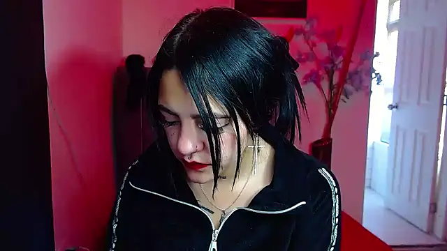 Violettasquirt online show from 09-11-25, 03:23