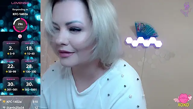 Snapshot of JewellKiss7 chatting on 04-24-26, 01:57 JewellKiss7 online show from 04-24-26, 01:57