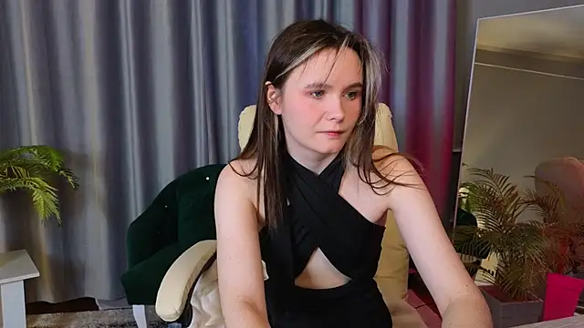 CiriRianonn online show from 12-19-25, 04:38