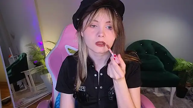 CiriRianonn online show from 11-07-25, 04:17