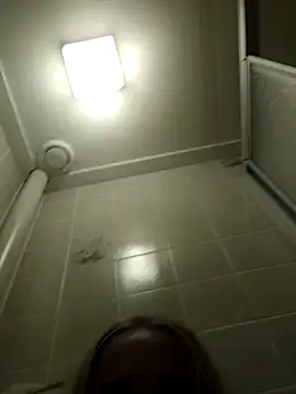 Linda 999 online show from 10-30-25, 12:42