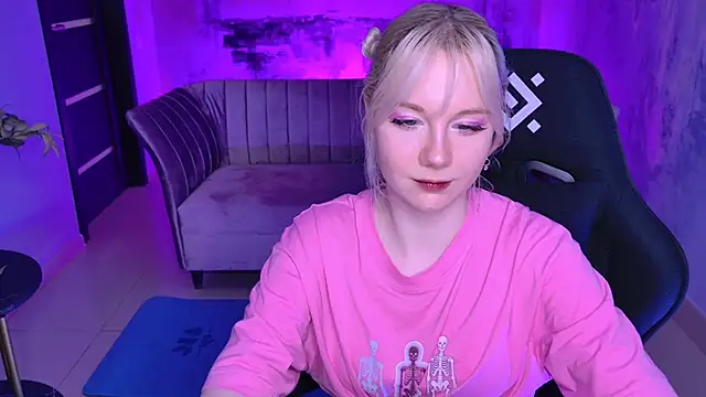 NancyMartinez online show from 03-01-25, 04:22