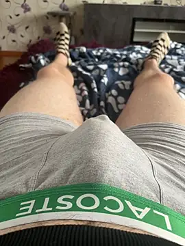 red red00 online show from 01-12-26, 08:10