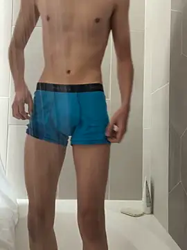 yfui221 online show from 03-16-26, 05:59