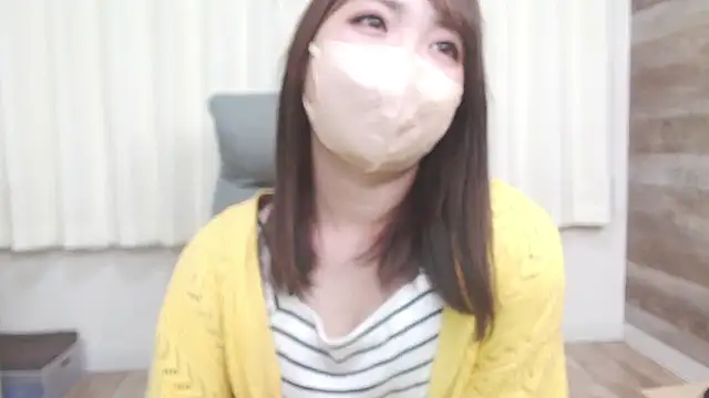 Snapshot of asahi_hime_69 chatting on 09-29-25, 10:33 asahi hime 69 online show from 09-29-25, 10:33