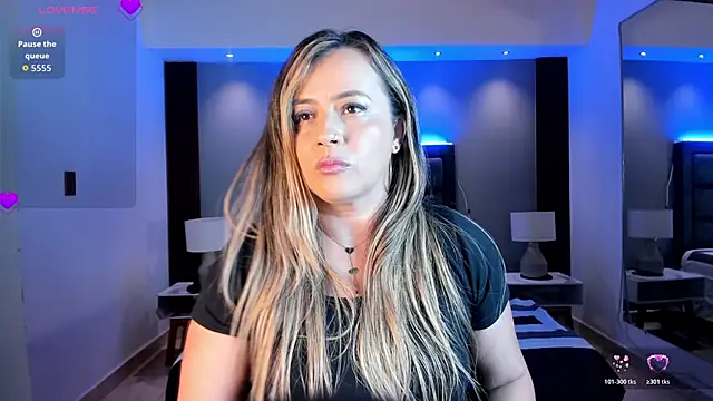 Snapshot of Susann_Ross chatting on 02-02-26, 10:47 Susann Ross online show from 02-02-26, 10:47