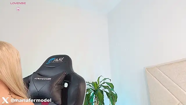 Mariafer05 online show from 07-18-26, 04:26