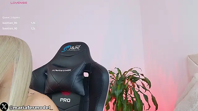 Mariafer05 online show from 04-01-26, 04:26