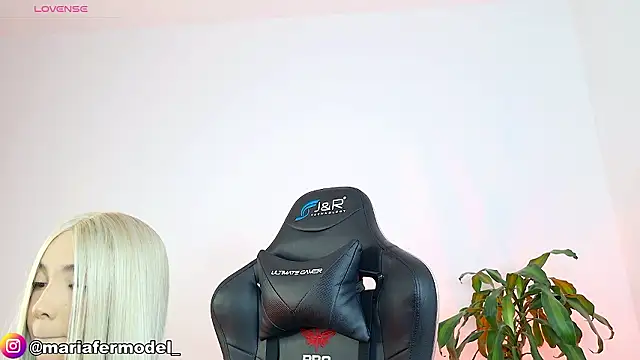 Mariafer05 online show from 02-02-26, 05:01