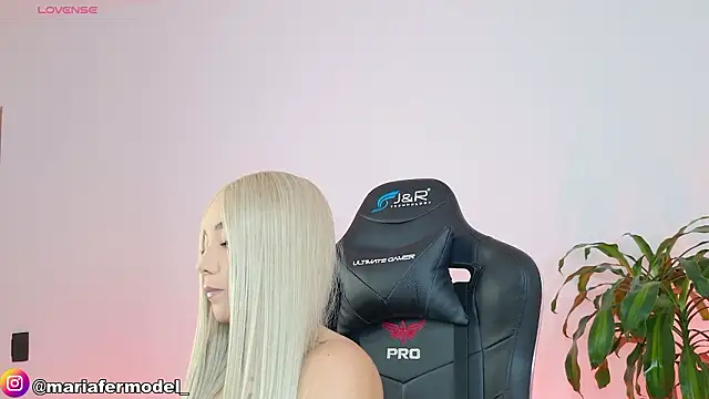 Mariafer05 online show from 03-22-26, 02:07