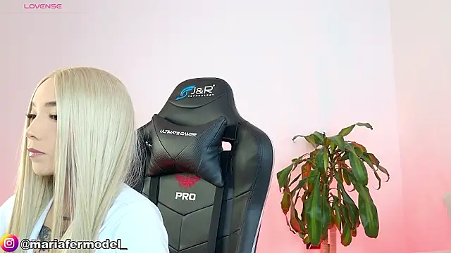 Mariafer05 online show from 02-07-26, 01:41