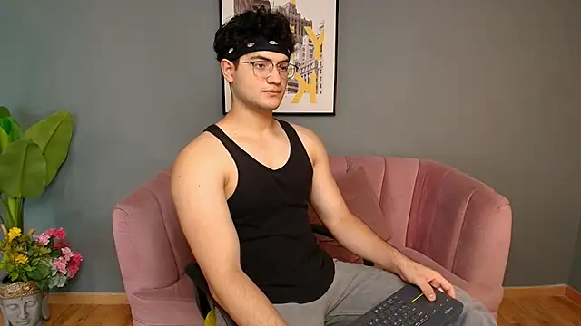 Snapshot of Mark_Evans1_ chatting on 03-07-25, 08:11 Mark Evans1  online show from 03-07-25, 08:11