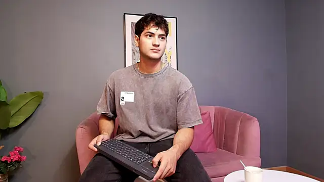 Snapshot of Mark_Evans1_ chatting on 11-06-25, 03:05 Mark Evans1 online show from 11-06-25, 03:05