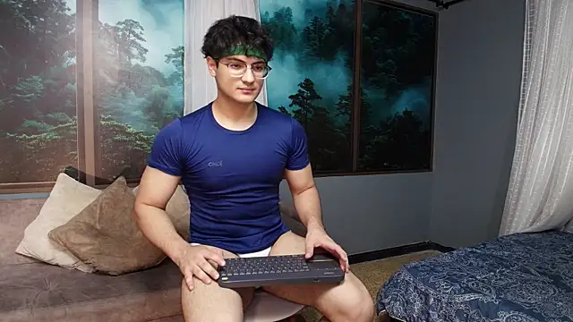 Snapshot of Mark_Evans1_ chatting on 02-14-25, 02:50 Mark Evans1  online show from 02-14-25, 02:50