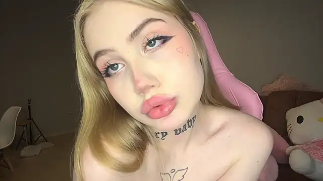 hanna cry baby online show from 03-21-25, 04:51