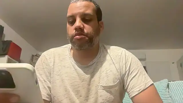 AbsolutMouuah online show from 05-02-26, 01:33