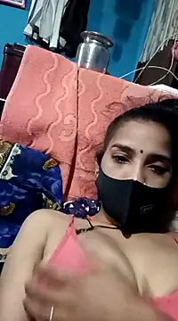 Snapshot of Poojashrma33 chatting on 02-13-25, 03:56 Poojashrma33 online show from 02-13-25, 03:56