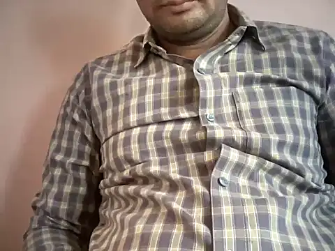Snapshot of NiceBoy9099 chatting on 06-04-26, 04:06 NiceBoy9099 online show from 06-04-26, 04:06