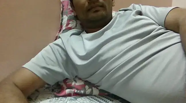 Snapshot of NiceBoy9099 chatting on 12-31-24, 11:53 NiceBoy9099 online show from 12-31-24, 11:53
