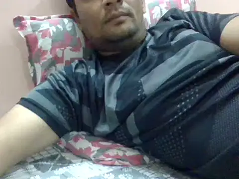 Snapshot of NiceBoy9099 chatting on 01-03-25, 01:02 NiceBoy9099 online show from 01-03-25, 01:02