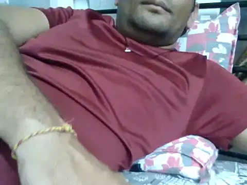 Snapshot of NiceBoy9099 chatting on 03-06-25, 05:43 NiceBoy9099 online show from 03-06-25, 05:43
