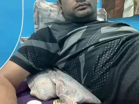 NiceBoy9099 online show from 02-02-26, 06:07