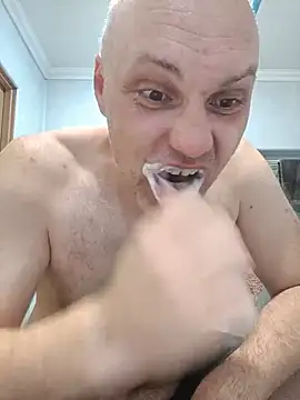 Pineapple04 online show from 07-13-26, 04:34