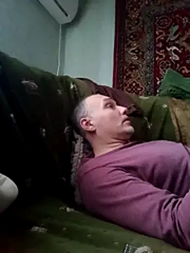 Pineapple04 online show from 01-11-26, 07:37