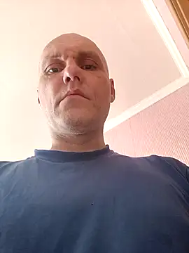 Pineapple04 online show from 04-16-26, 05:19