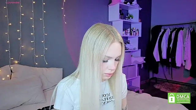 aneta alisha online show from 11-21-25, 11:20