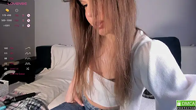 wwildfox online show from 12-16-25, 06:23