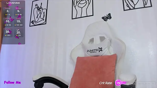 Snapshot of EmilyRive chatting on 02-17-25, 02:06 EmilyRive online show from 02-17-25, 02:06