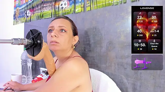Snapshot of Issys_milf chatting on 07-08-26, 12:06 Issys milf online show from 07-08-26, 12:06