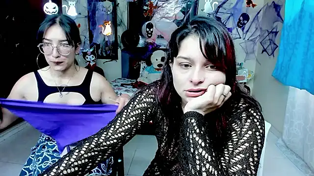 jeyloveebony online show from 10-21-25, 01:54