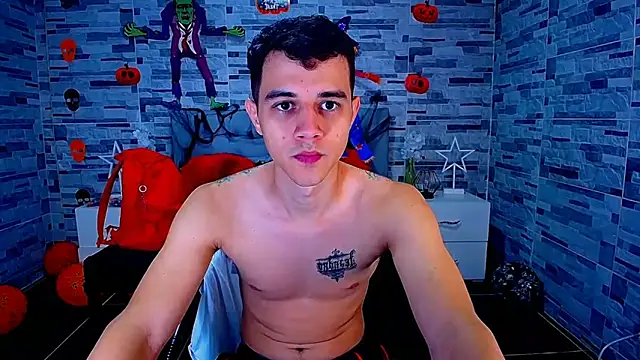 ADAM HOT online show from 10-22-25, 09:35