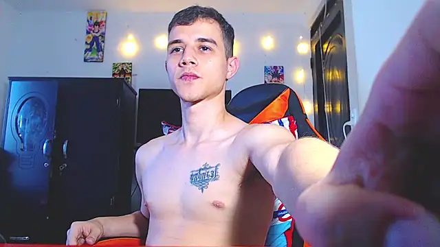 ADAM HOT online show from 04-12-26, 10:46