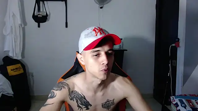 ADAM HOT online show from 06-21-26, 11:10