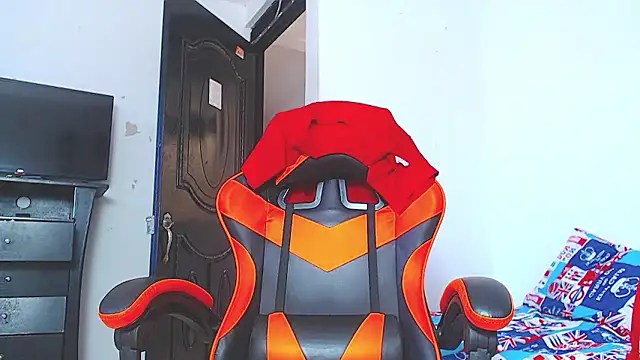 ADAM HOT online show from 01-12-26, 09:41