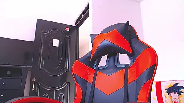 ADAM HOT online show from 12-14-25, 07:41