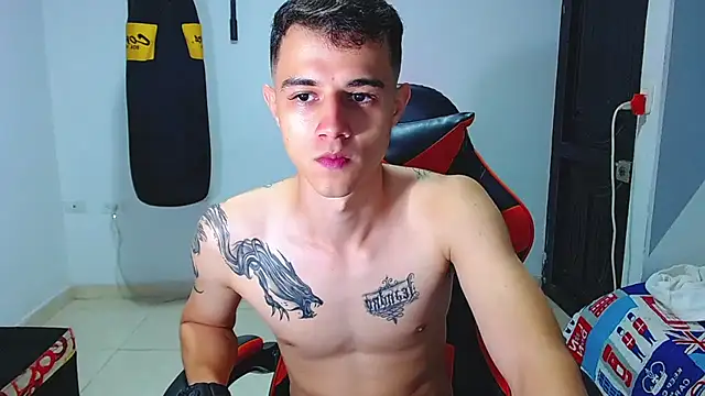 ADAM HOT online show from 06-19-26, 11:53