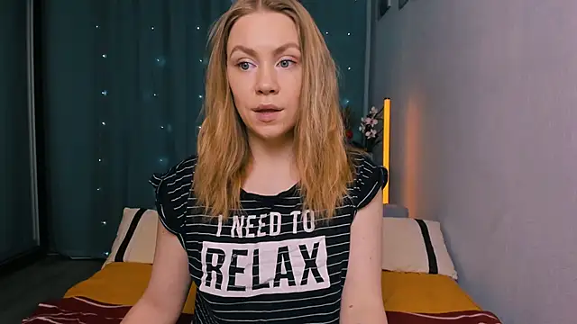 InsatiableFoxX online show from 01-12-26, 03:30