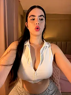 Mavi Coless online show from 12-14-25, 12:50